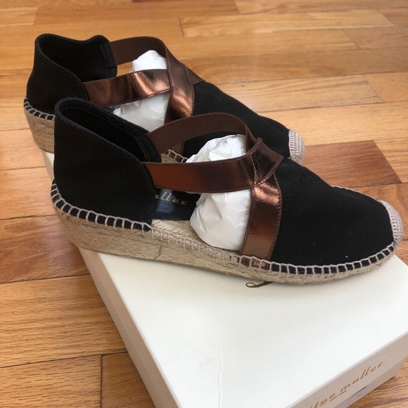 *NWB* BETTYE MULLER BRONZE METALLIC ESPADRILLES - Picture 2 of 4